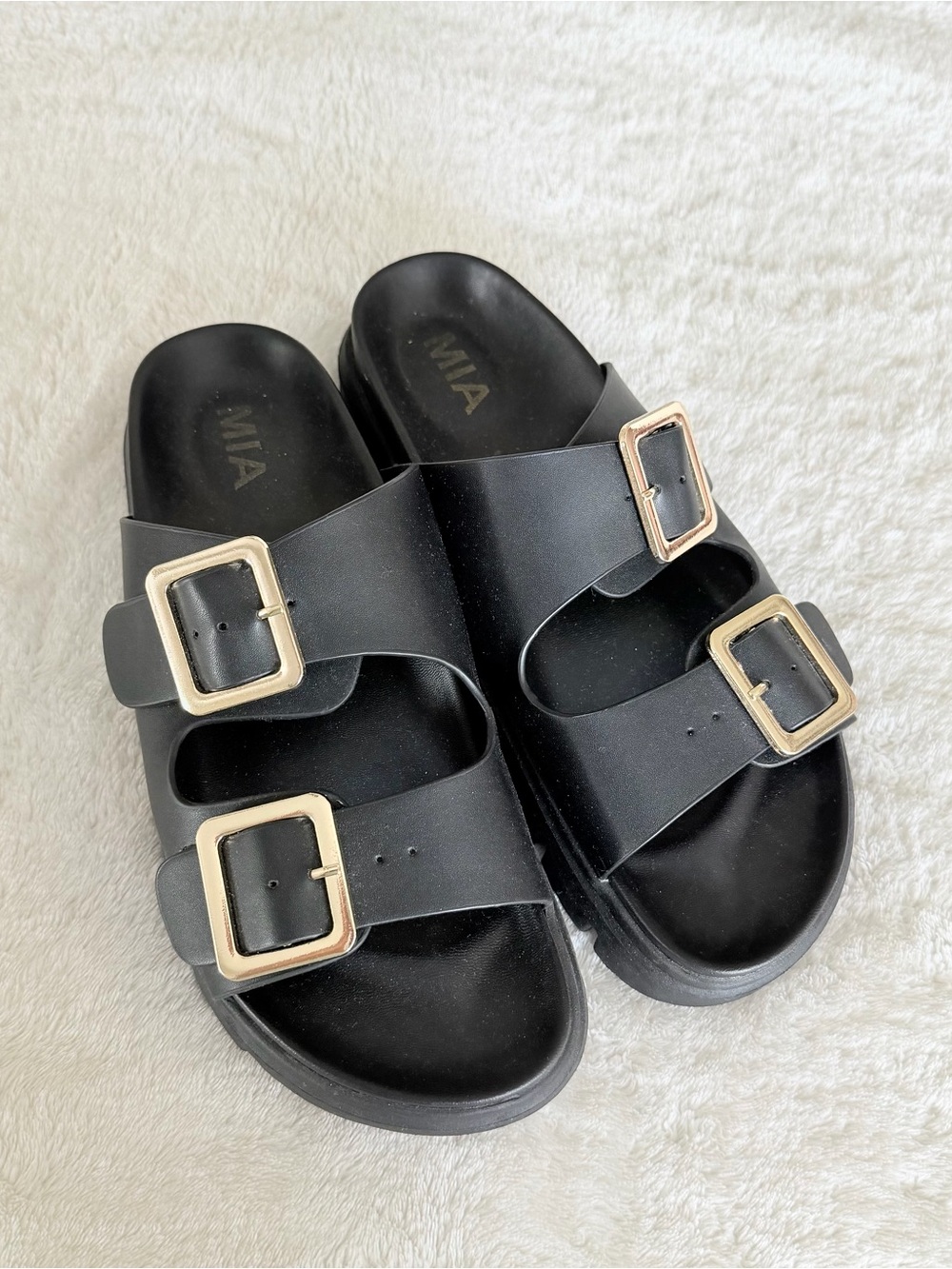 Mia Black and Gold Double Buckle Platform Sandals size 7.5
